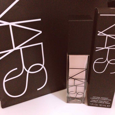 ナチュラルラディアント ロングウェアファンデーション/NARS/リキッドファンデーションを使ったクチコミ（1枚目）