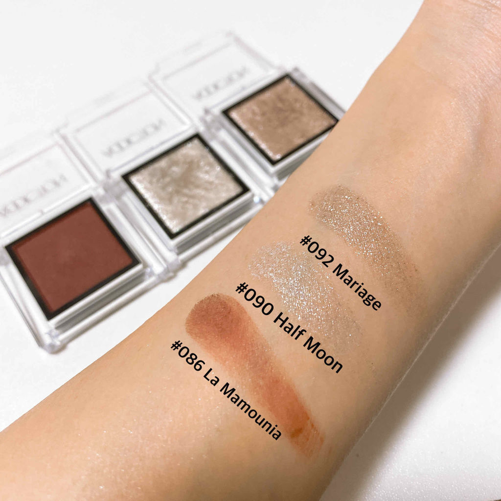 アディクション ザ アイシャドウ 96 Blue Moon (P) /ADDICTION/単色アイシャドウを使ったクチコミ（2枚目）