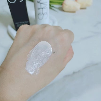 ライトリフレクティング トーンアップヴェール/NARS/化粧下地を使ったクチコミ(5枚目)
