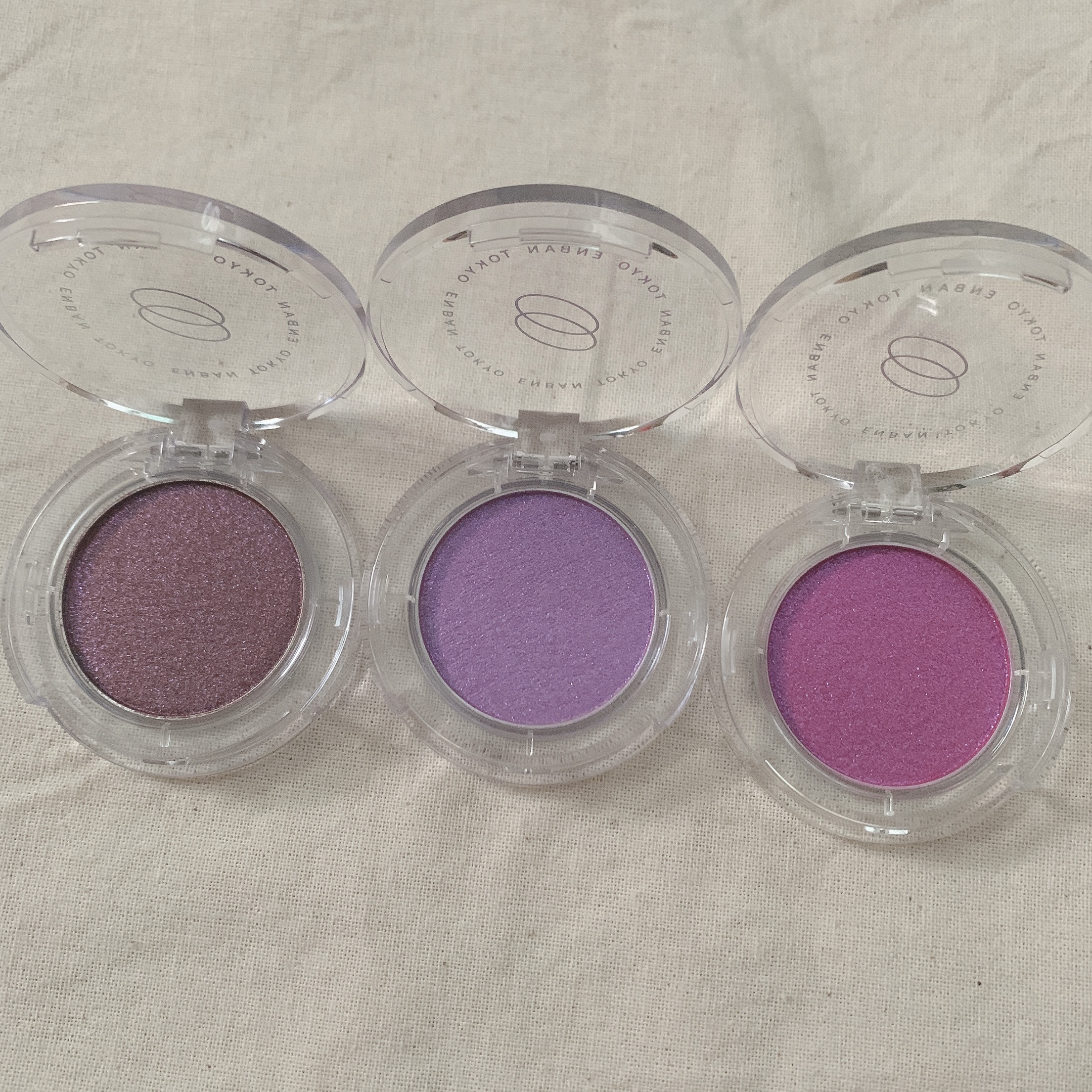 マルチグリッターカラー/ENBAN TOKYO/単色アイシャドウを使ったクチコミ（2枚目）