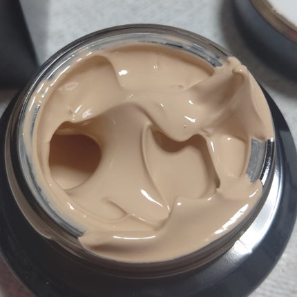 インテンシブ セラム クリーム ファンデーション/BOBBI BROWN/クリーム・エマルジョンファンデーションを使ったクチコミ(2枚目)