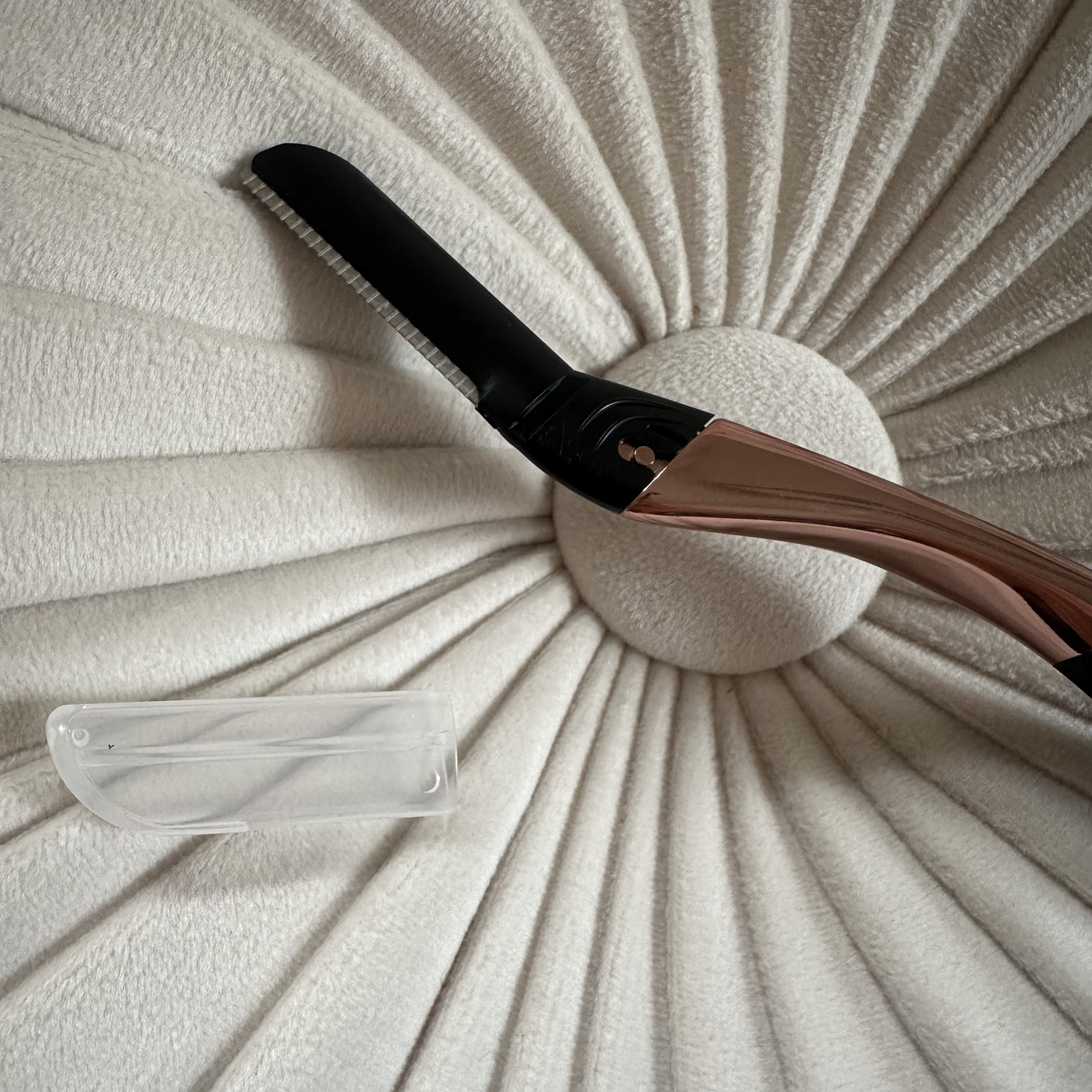 サロンプラス トーンアップ フェイススムーサー ホルダー（刃付き）/サロンプラス/シェーバーを使ったクチコミ（2枚目）