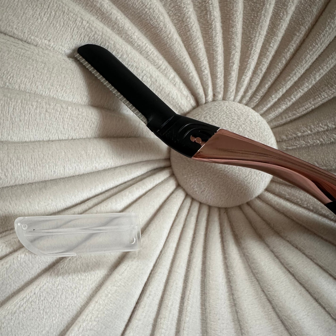 サロンプラス トーンアップ フェイススムーサー ホルダー(刃付き)/サロンプラス/シェーバーを使ったクチコミ(2枚目)