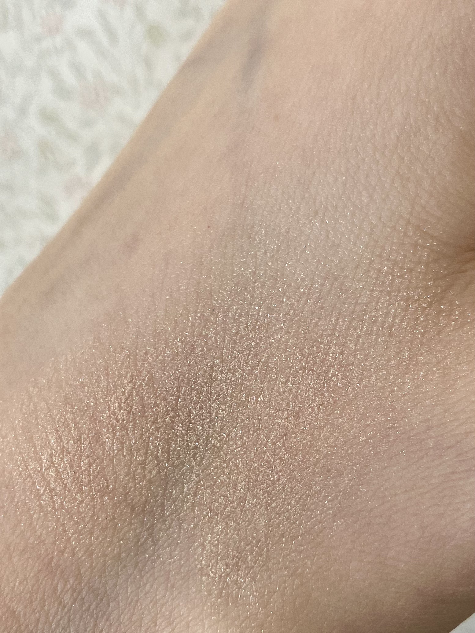 シングルカラーアイシャドウ 01 パールベージュ/CEZANNE/単色アイシャドウを使ったクチコミ（2枚目）