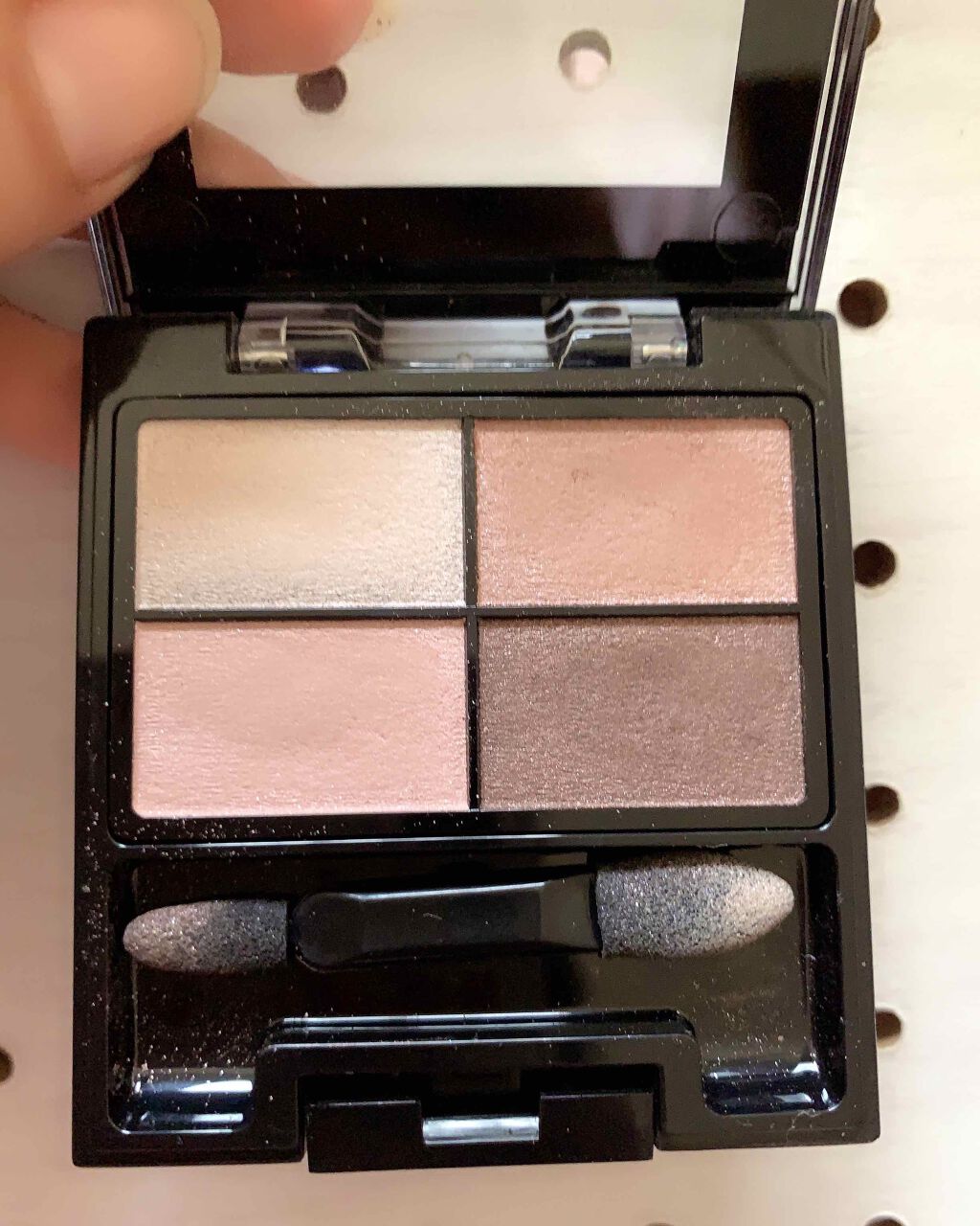 アイグロー シャドウ クワッド N/REVLON/アイシャドウパレットを使ったクチコミ(2枚目)