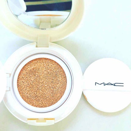 ライトフル C+ SPF 50 クイック フィニッシュ クッション コンパクト/M・A・C/クッションファンデーションを使ったクチコミ(2枚目)