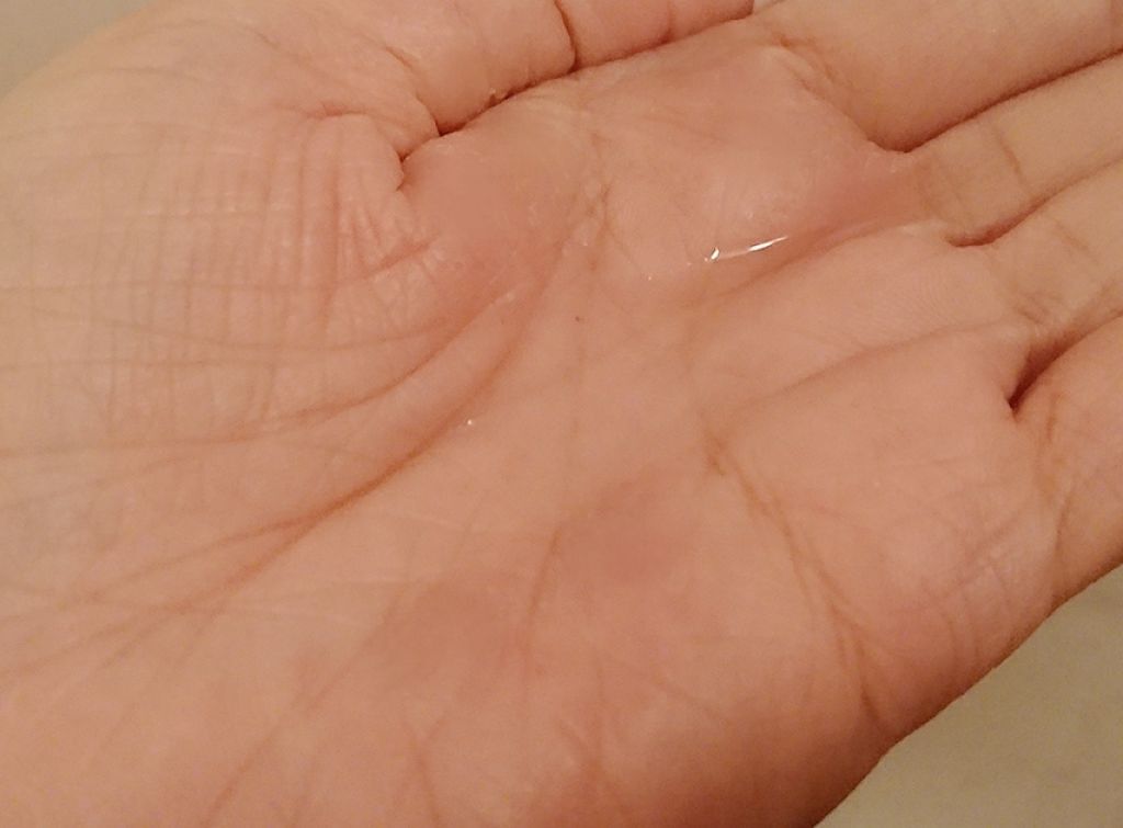 Remei(リメイ) リメイターマルウォータークレンジングのクチコミ「
水なのに、とろみでメイクオフ✨
マツエクOK🙆でW洗顔不要です🎶

私は、コットンやシートで.....」（2枚目）