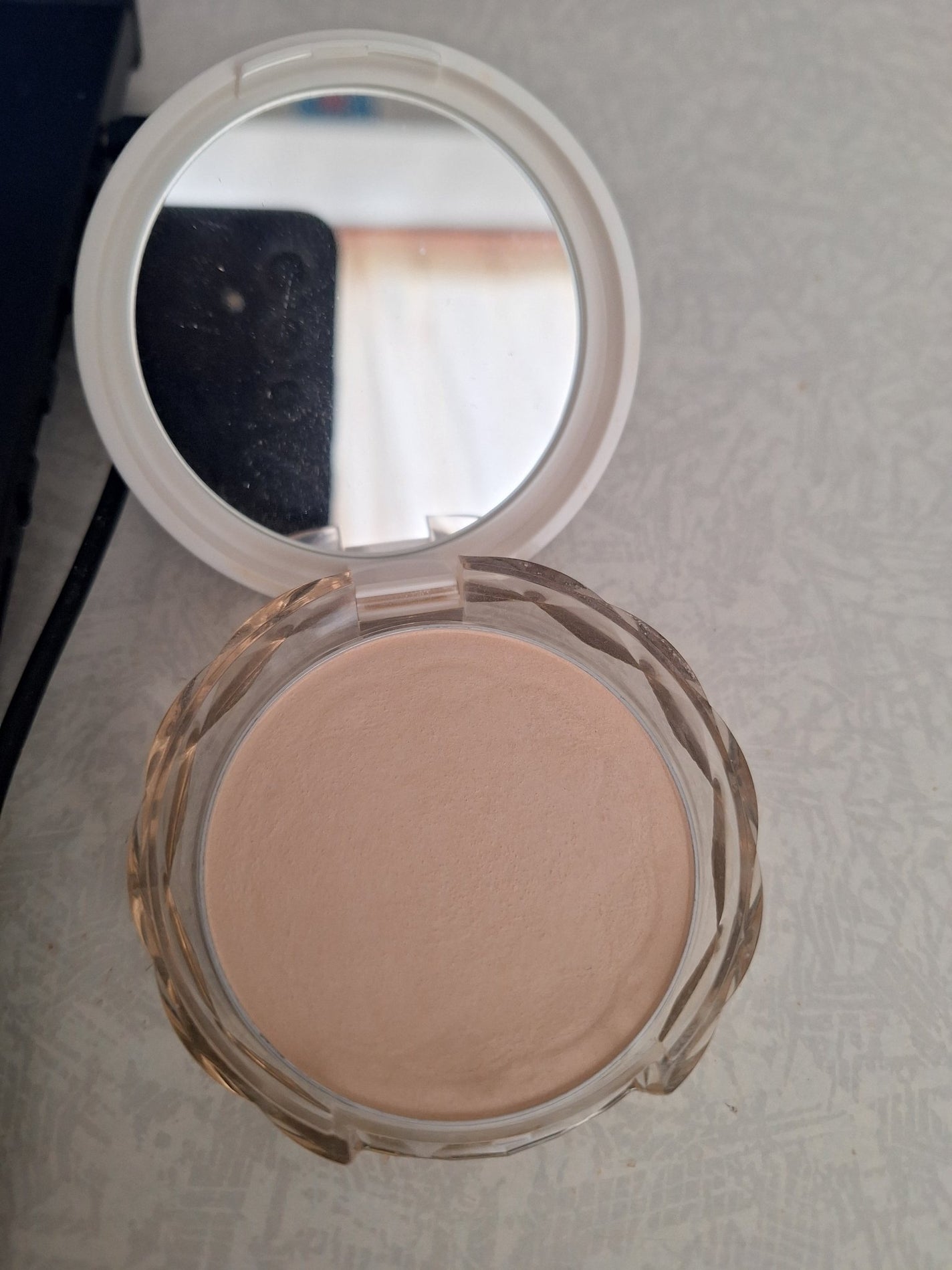 UVシルクカバーパウダー/CEZANNE/プレストパウダーを使ったクチコミ(1枚目)