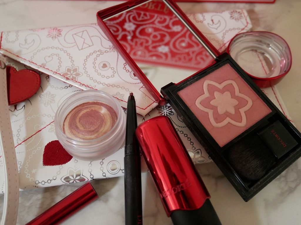 メイクアップ コフレ Ⅱ（クリスマスコフレ 2019）/DECORTÉ/メイクアップキットを使ったクチコミ（2枚目）