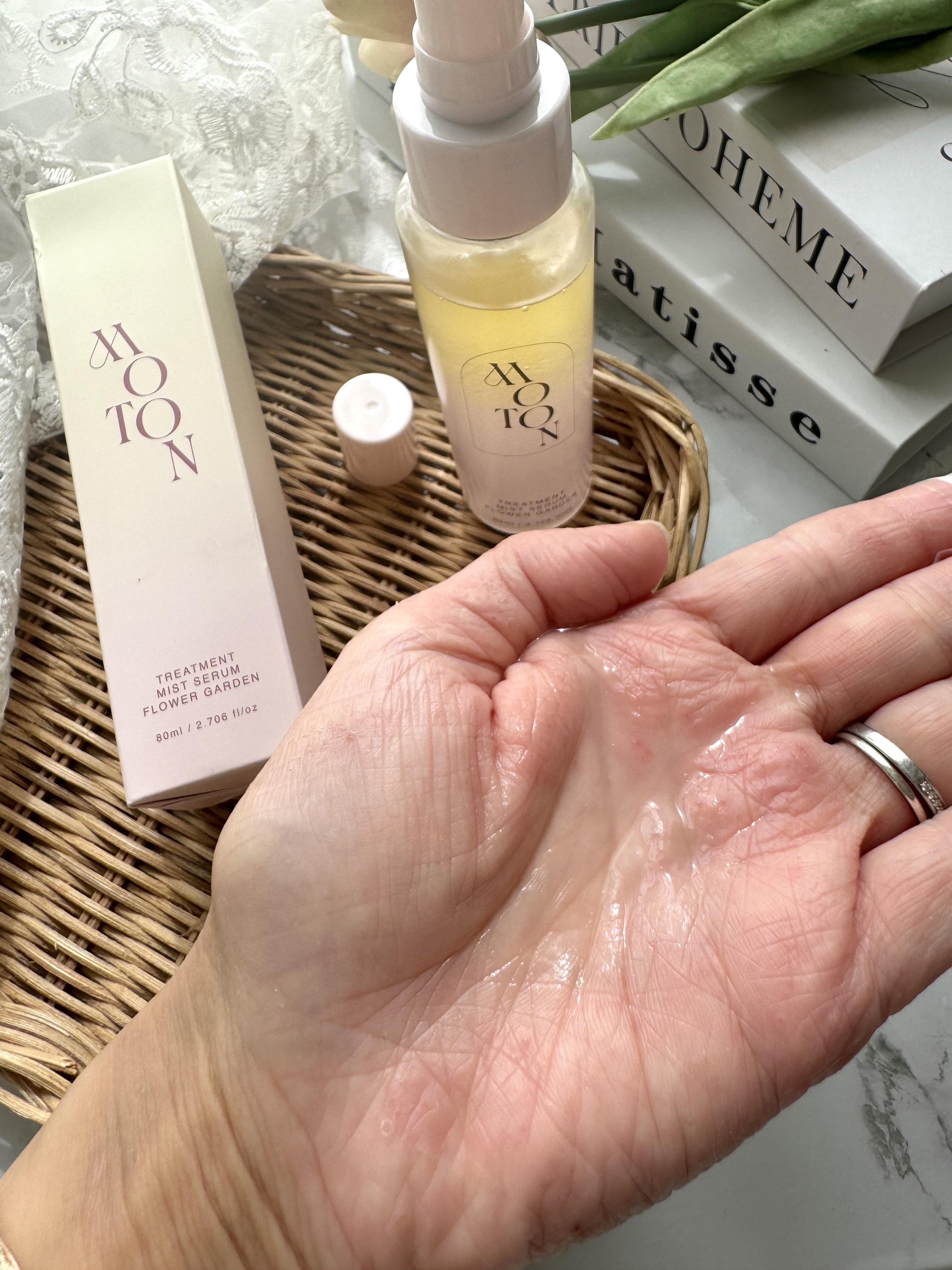 MOTON トリートメントミストセラム フラワーガーデン/MOTON/ヘアミストを使ったクチコミ（3枚目）