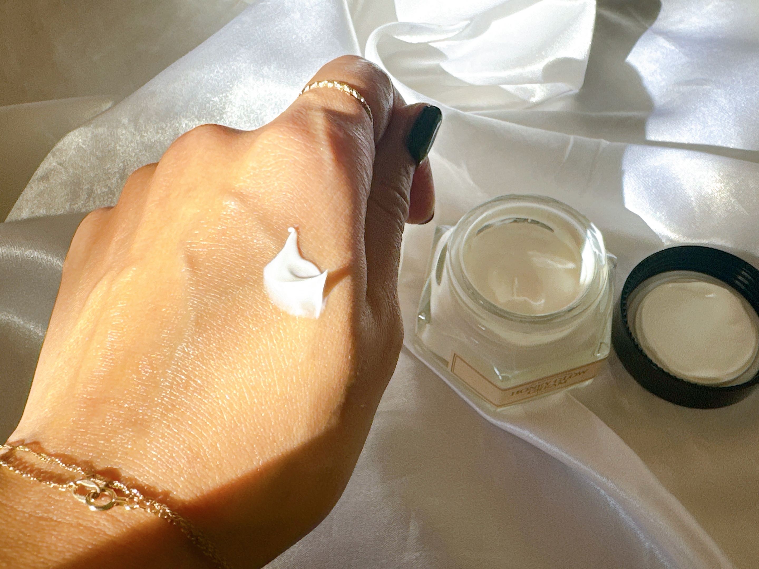 ハニーグロウクリーム/I'm from/フェイスクリームを使ったクチコミ（3枚目）