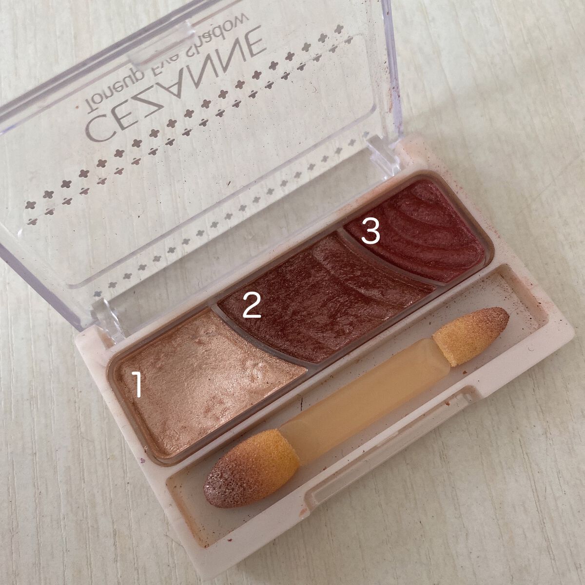 トーンアップアイシャドウ/CEZANNE/アイシャドウパレットを使ったクチコミ(3枚目)
