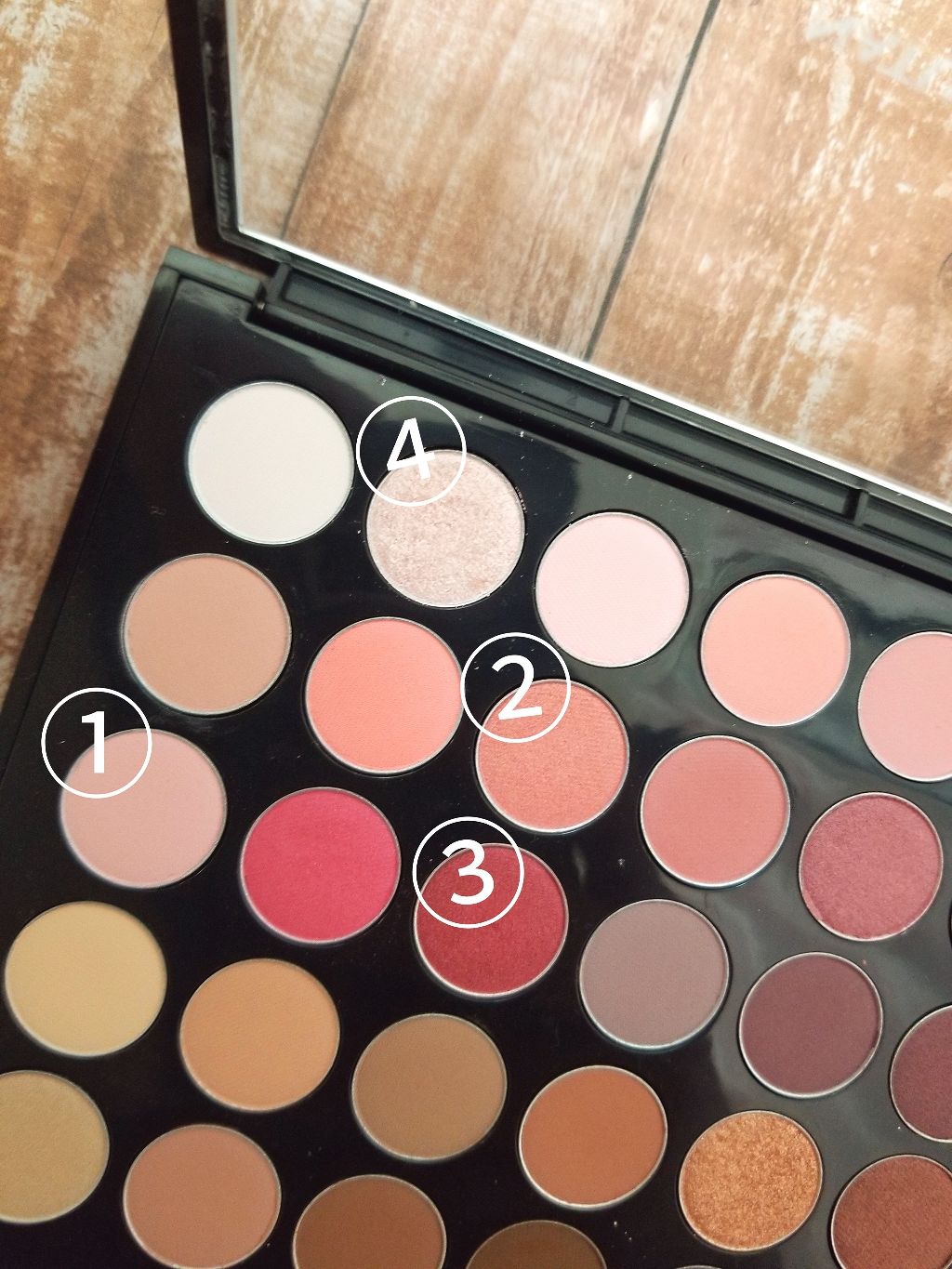 プロタッチカラーマスターシャドウパレット/ネイチャーリパブリック/アイシャドウパレットを使ったクチコミ（1枚目）