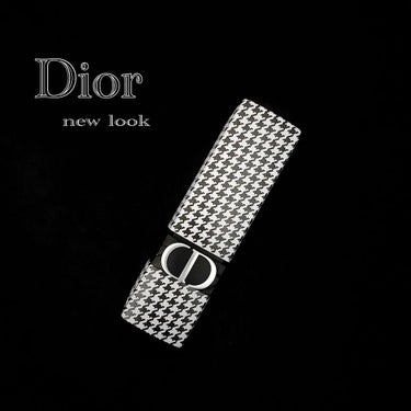 🖤⛓ Dior ⛓🖤





ルージュ ディオール

ニュー ルック エディション

【 ベルベット 999V 】





年末から話題だったDiorの千鳥格子のリップ🖤




ずっと狙っててやっ