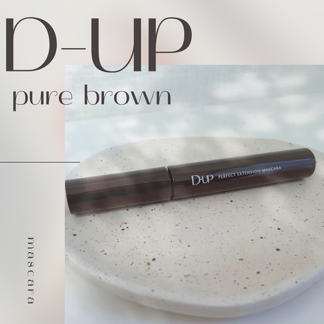 Asami on LIPS 「最近のお気に入り𝗺𝗮𝘀𝗰𝗮𝗿𝗮´-𝗗-𝗨𝗣ピュアブラウンブラ..」(1枚目)