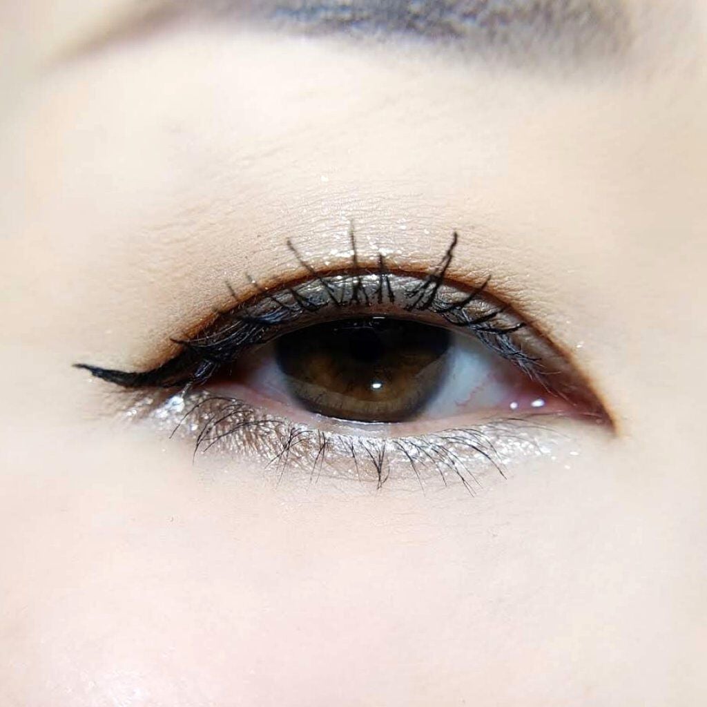 プリズム パウダーアイカラー/リンメル ロンドン/単色アイシャドウを使ったクチコミ(3枚目)