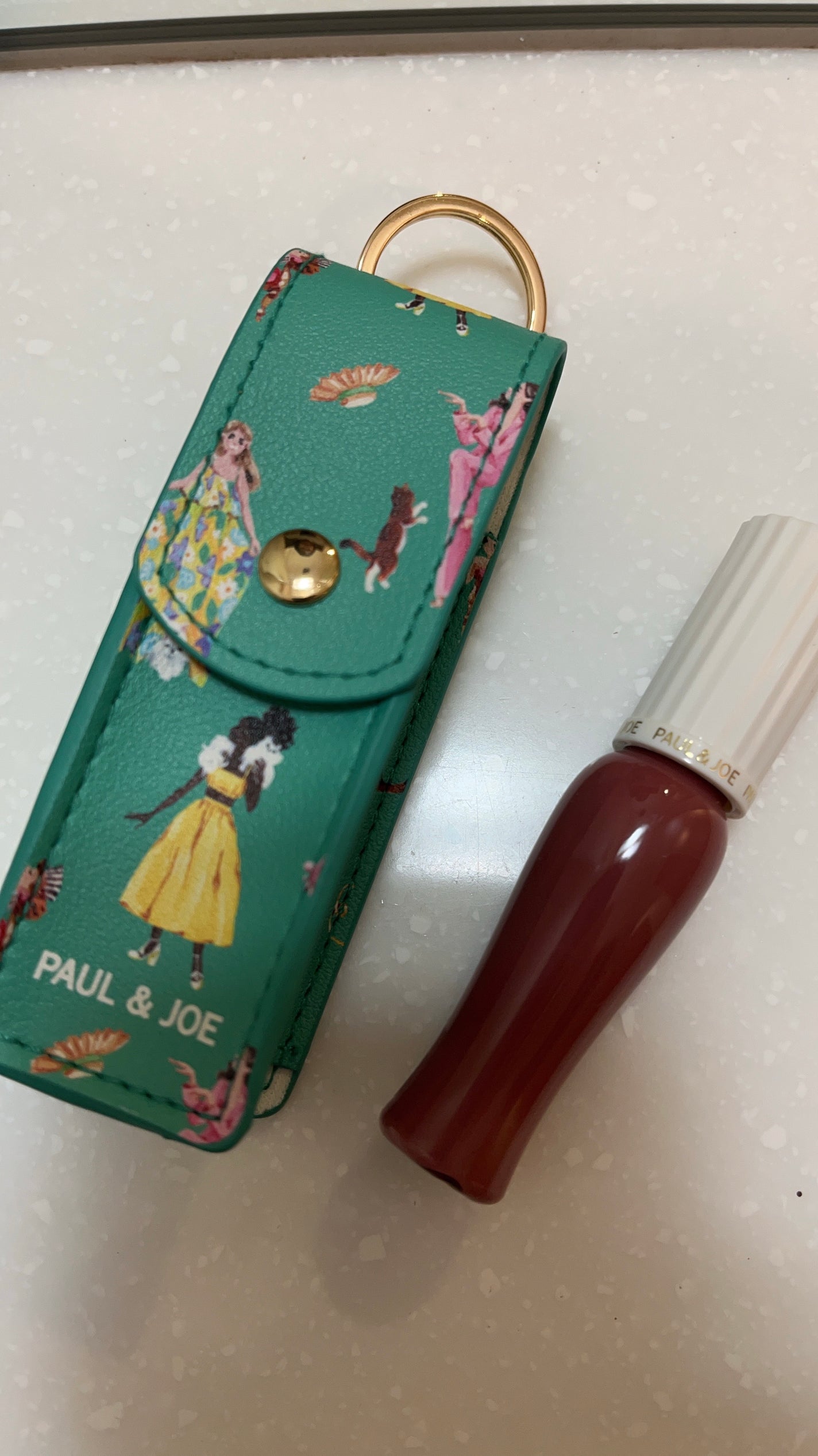 グロッシー ルージュ/PAUL & JOE BEAUTE/口紅を使ったクチコミ(1枚目)