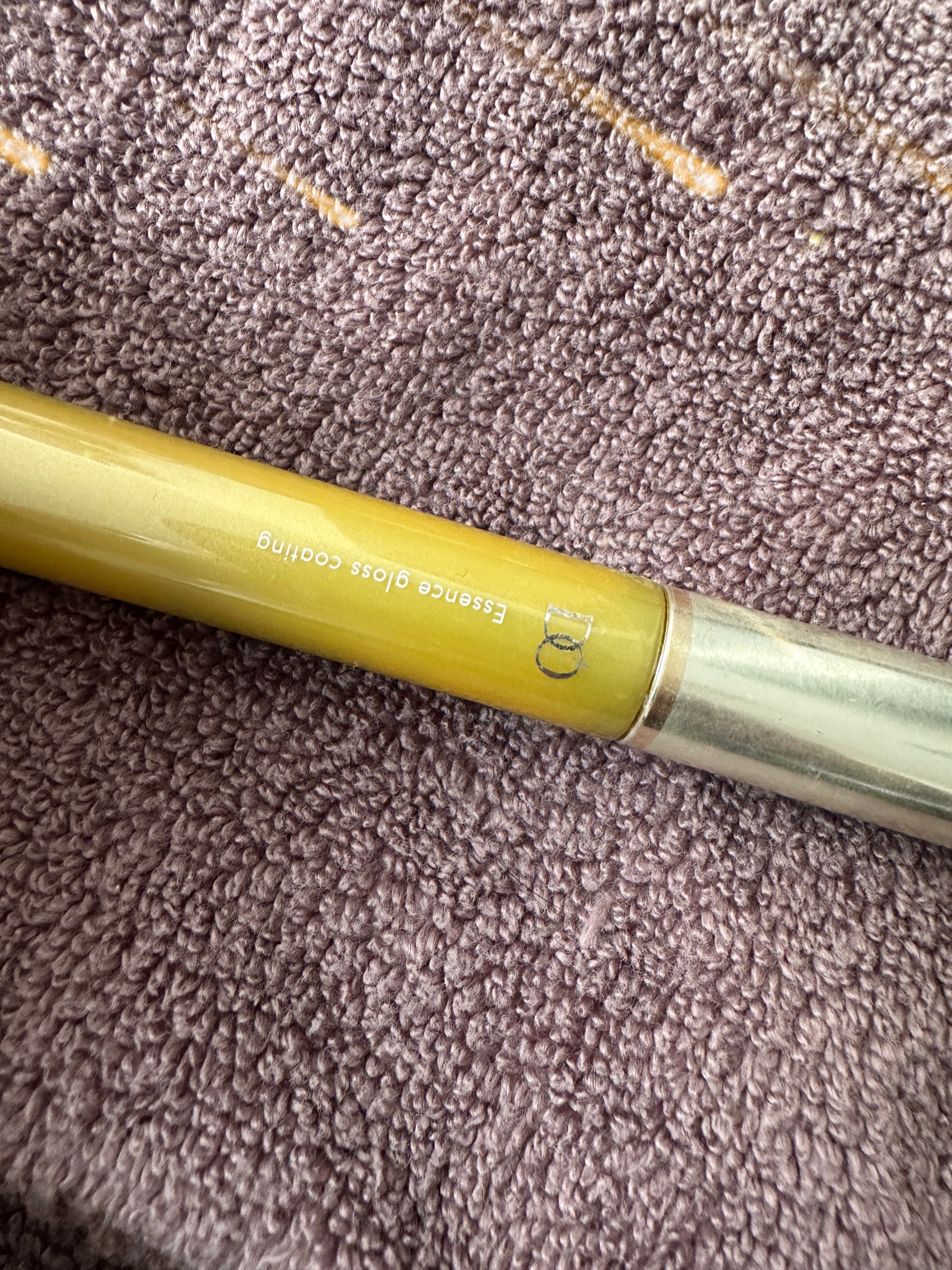 エッセンスグロスコーティング/Miss eye d'or/まつげ美容液を使ったクチコミ（1枚目）