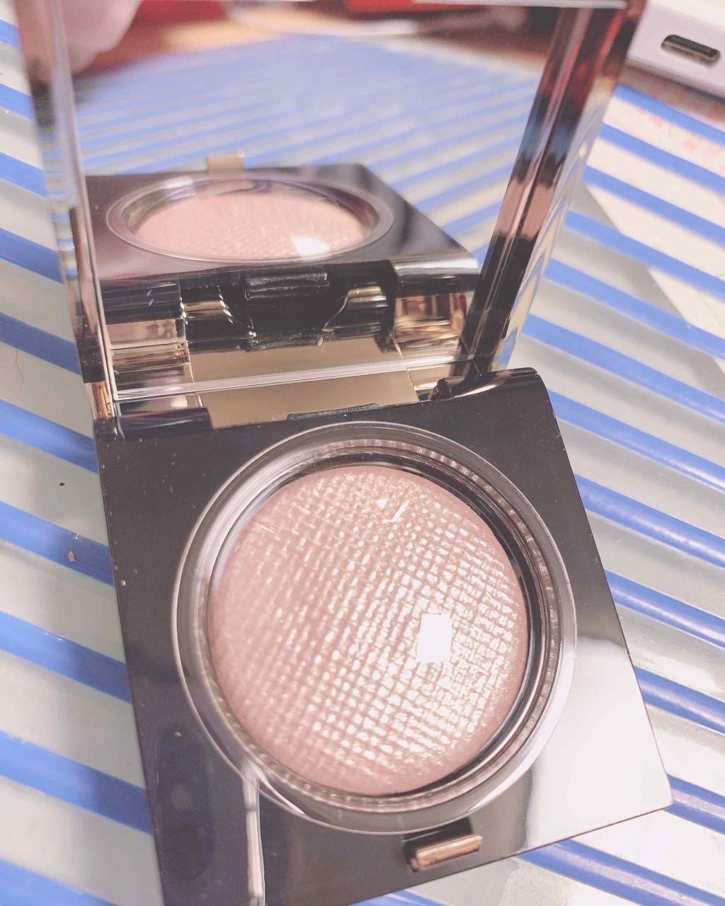 リュクスアイシャドウ/BOBBI BROWN/単色アイシャドウを使ったクチコミ（1枚目）