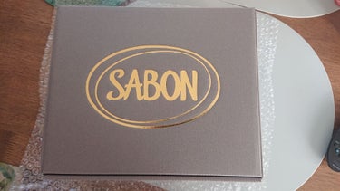 SABONの福袋ゲットできました～👏

高島屋オンラインでゲットしました❗

いい香り～
ちょっとボディクリーム？は独特な香りで好き嫌い別れるかもですが、しっとりします( ´∀｀)



