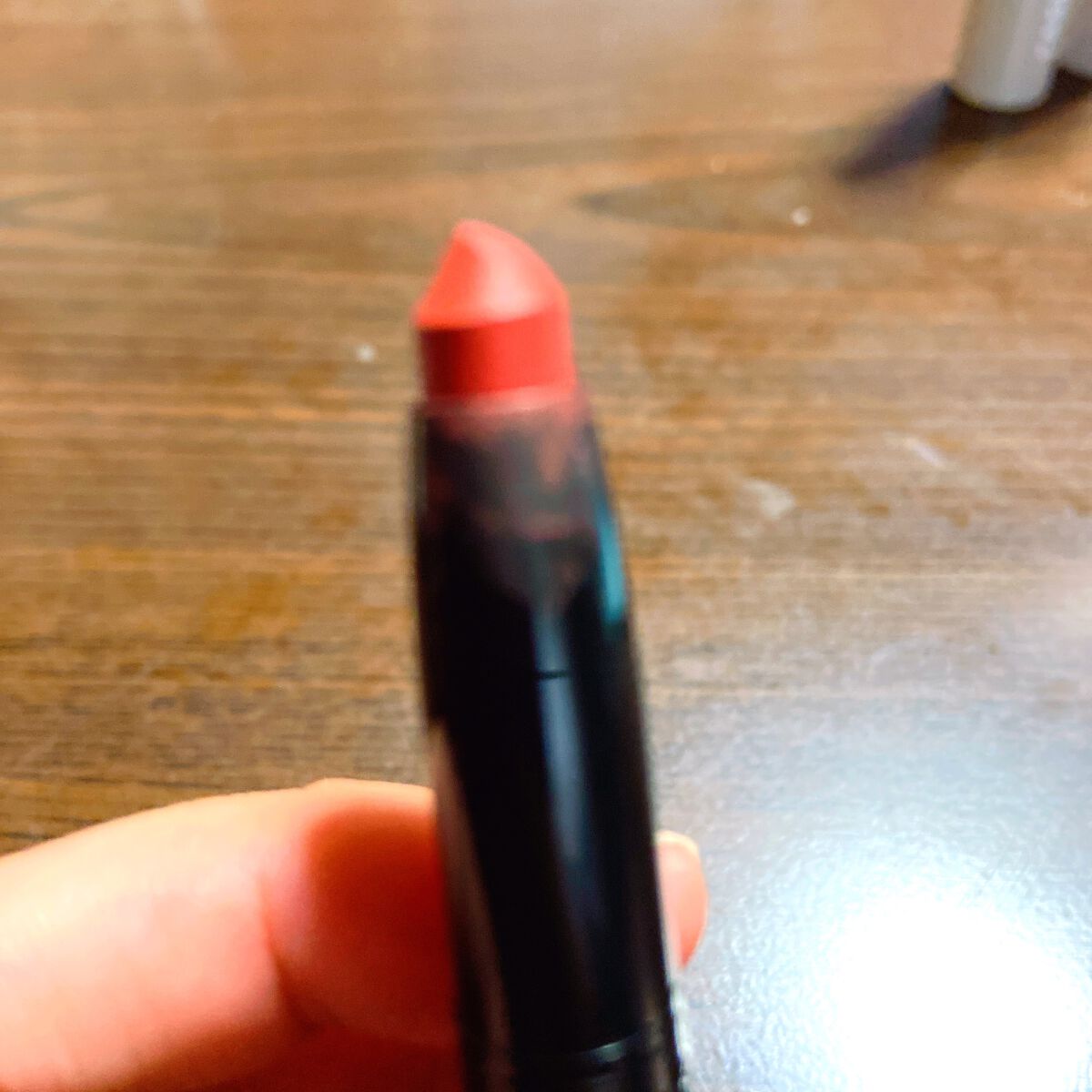 レブロン カラーステイ マット ライト クレヨン/REVLON/口紅を使ったクチコミ(4枚目)