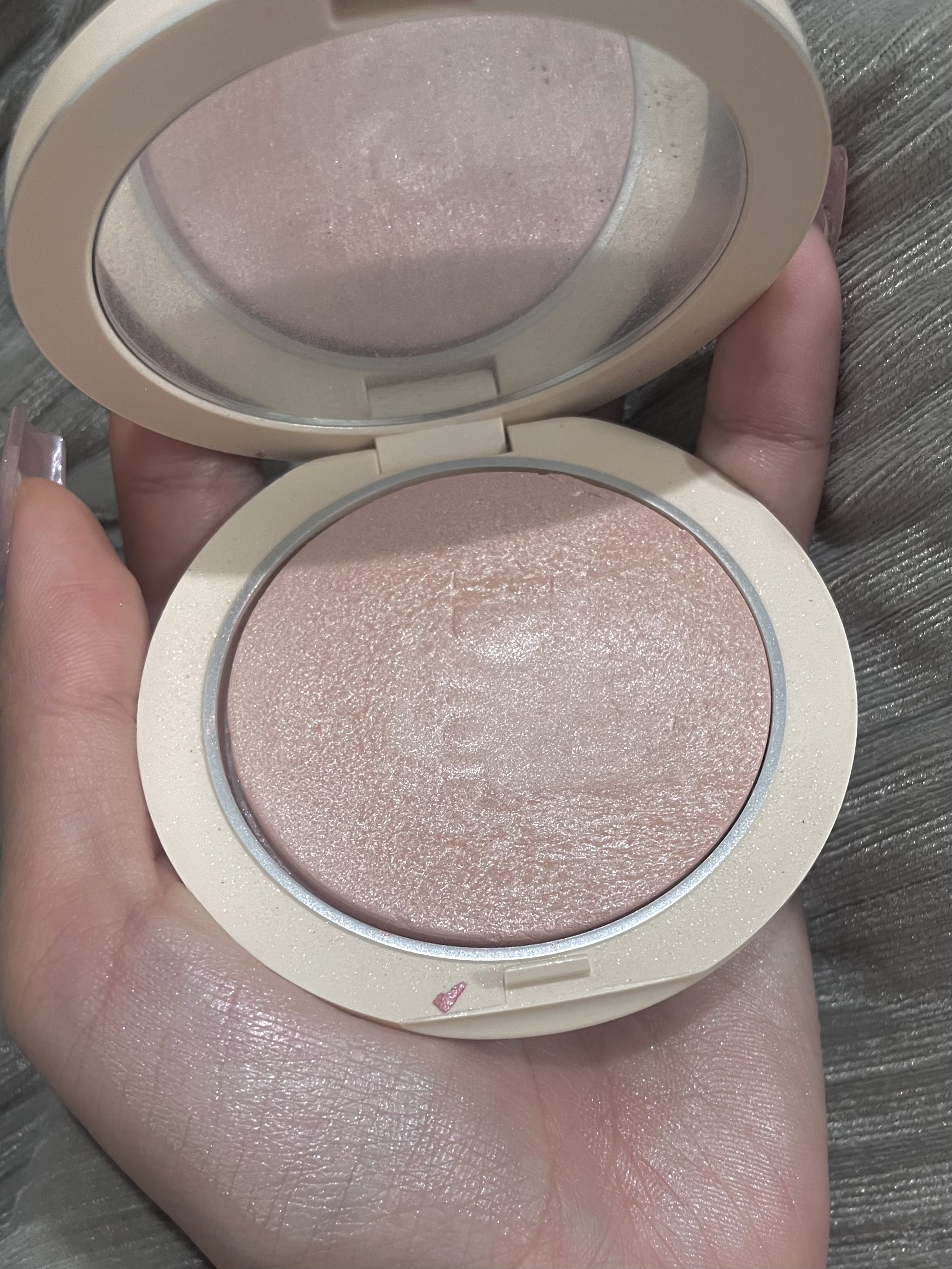 ディオールスキン フォーエヴァー クチュール ルミナイザー/Dior/プレストパウダーを使ったクチコミ（2枚目）