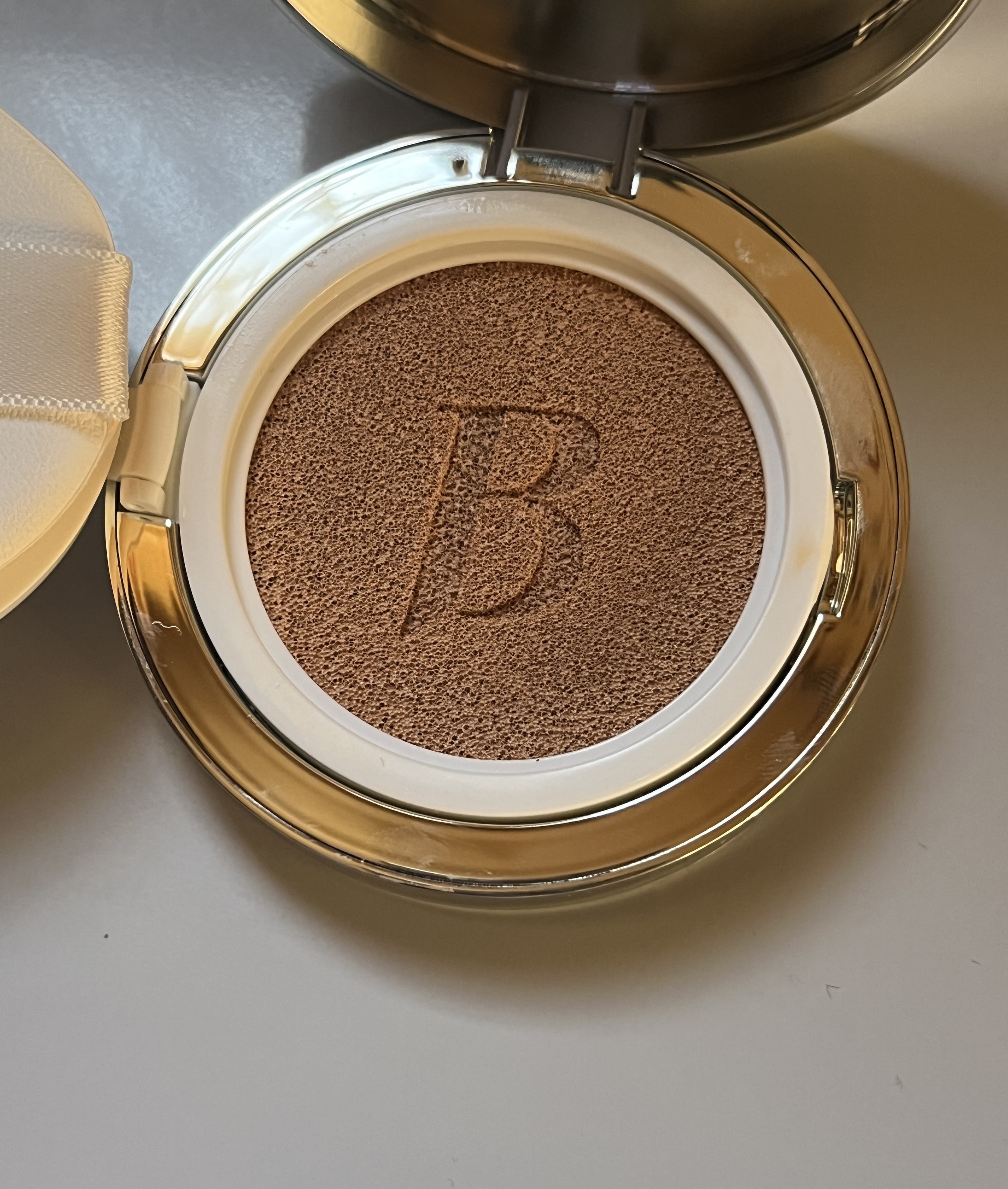 カバーリシャス アルティメット ホワイトクッション/BANILA CO/クッションファンデーションを使ったクチコミ（2枚目）