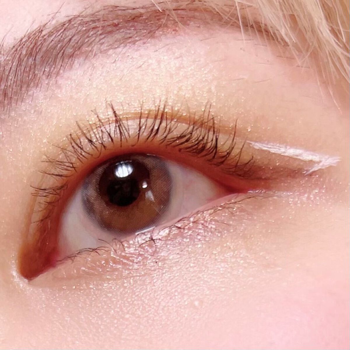 ビューラーでまつ毛が上がらないのはなぜ?原因別に対処法をチェックのサムネイル