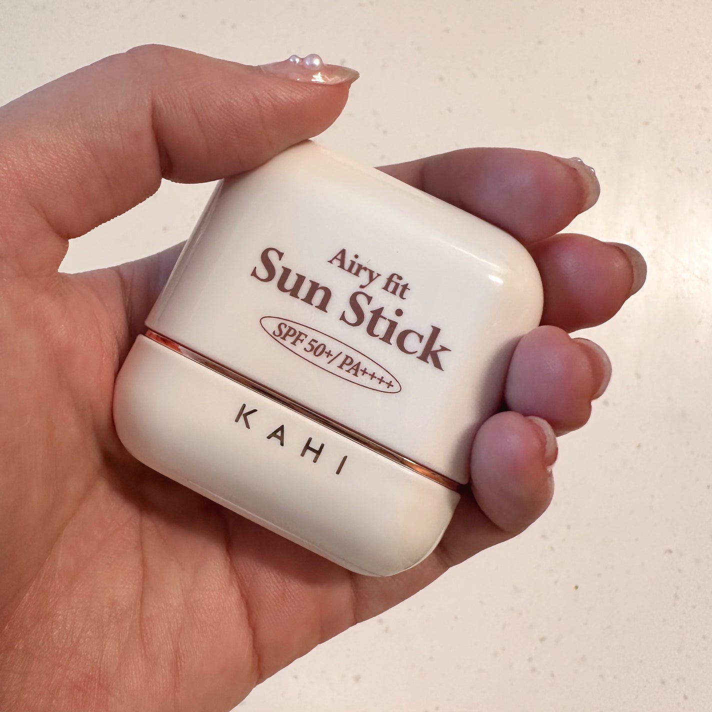 エアリーフィットサンスティック/KAHI/日焼け止めスティックを使ったクチコミ(1枚目)