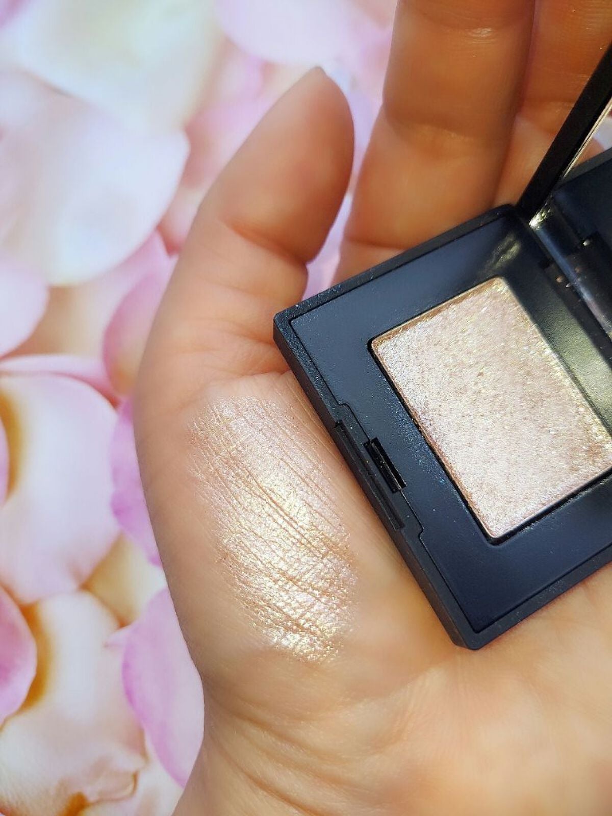 ハードワイヤードアイシャドー/NARS/単色アイシャドウを使ったクチコミ(6枚目)