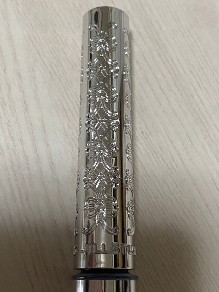 ジルスチュアート アイダイヤモンド グリマー 08 something pure blue<サムシングピュアブルー セント>(限定色)/JILL STUART/グリッターを使ったクチコミ(3枚目)