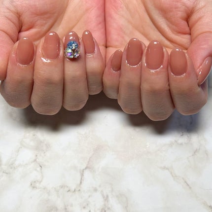 cst on LIPS 「#ブラウンカラー#ちゅるんネイル#シンプルネイル#スワロフスキ..」(5枚目)