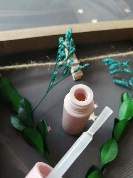 マトメージュ マトメージュ 前髪グルーのクチコミ「マトメージュ 前髪グルー
新感覚!おでこに塗って前髪をとめちゃおう!
メイク後に使用可◎
.....」(2枚目)