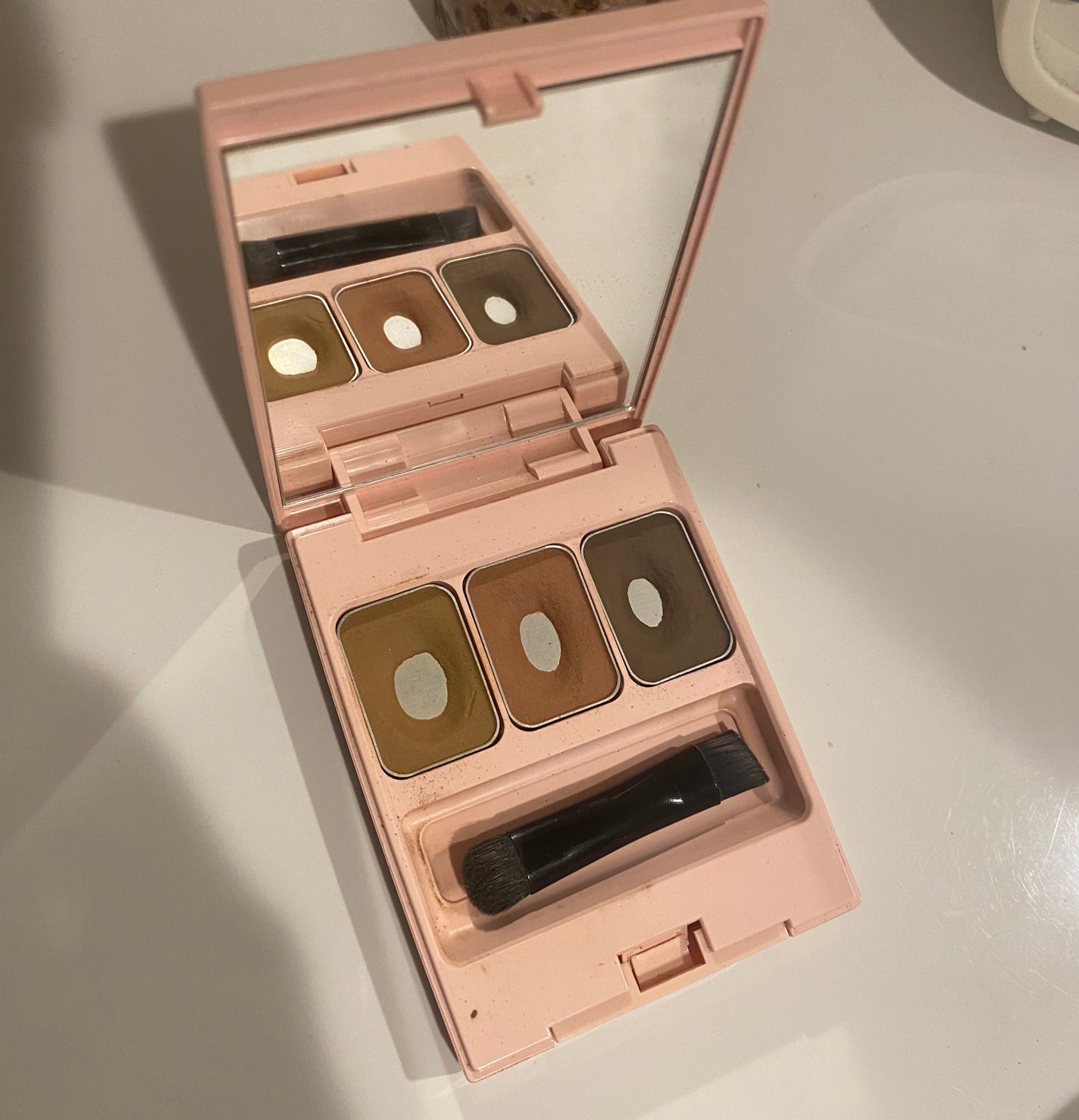 フーミー アイブロウパウダー/WHOMEE/パウダーアイブロウを使ったクチコミ(3枚目)