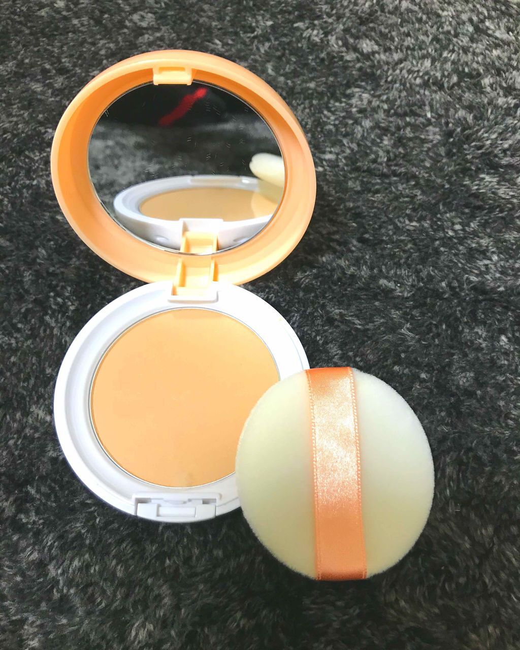 BBミネラルパウダー エンリッチ/毛穴パテ職人/プレストパウダーを使ったクチコミ（2枚目）