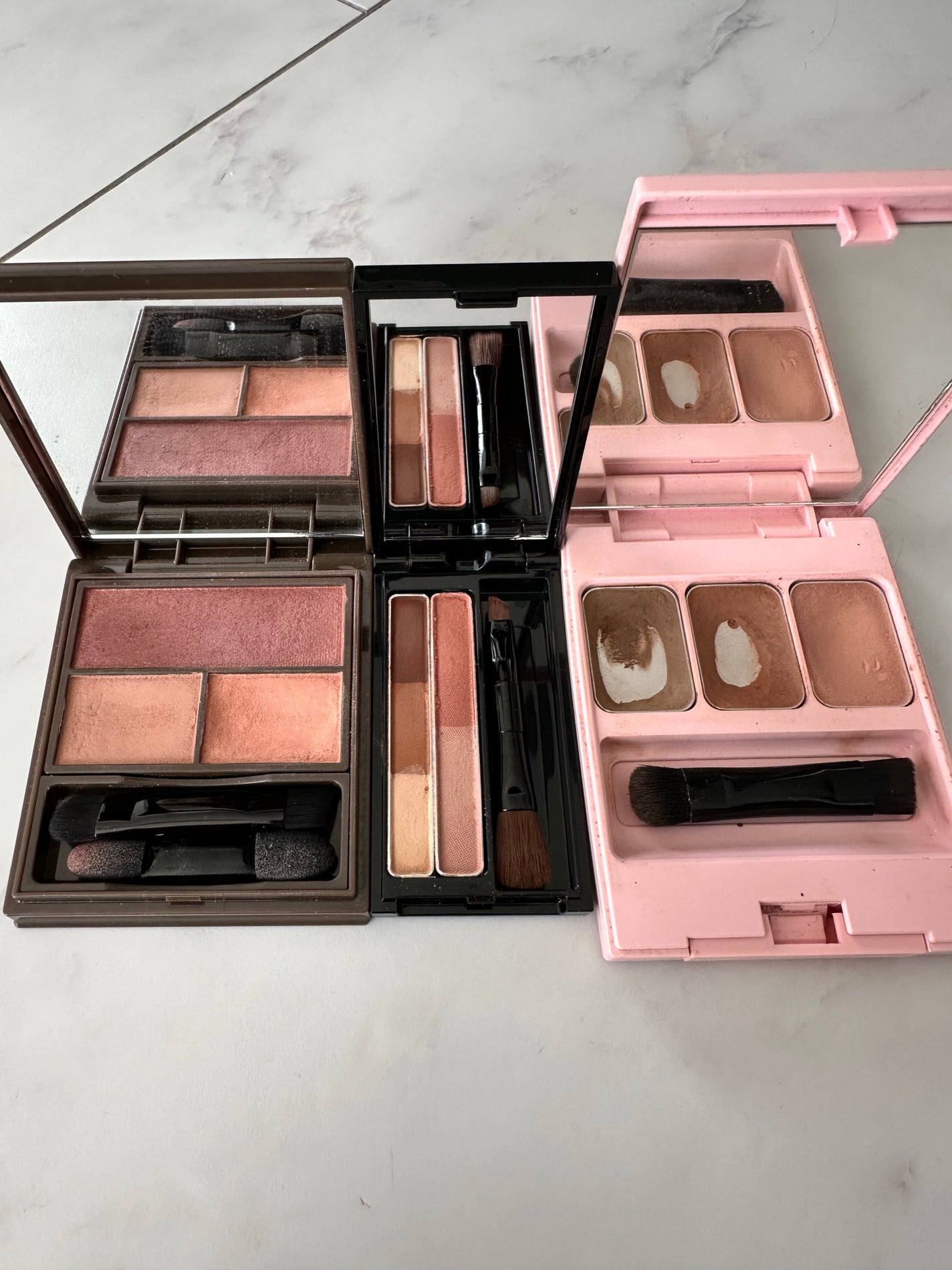 デザイニングアイブロウ3D(デュアルカラー)/KATE/パウダーアイブロウを使ったクチコミ(3枚目)