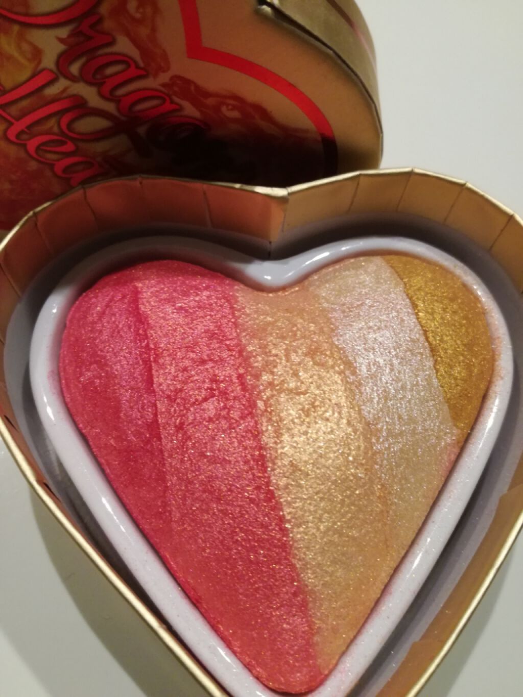 ブラッシング ハート/MAKEUP REVOLUTION/パウダーチークを使ったクチコミ（2枚目）