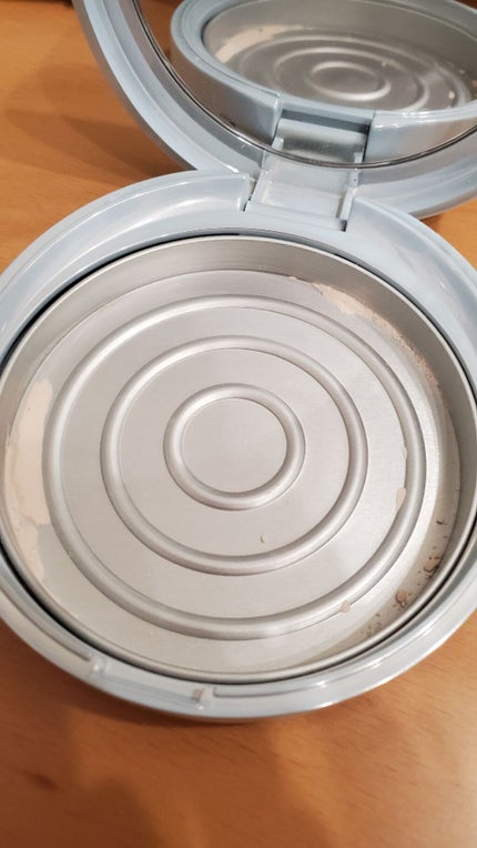 スノービューティー ホワイトニング  フェースパウダー 2019/スノービューティー/プレストパウダーを使ったクチコミ(2枚目)