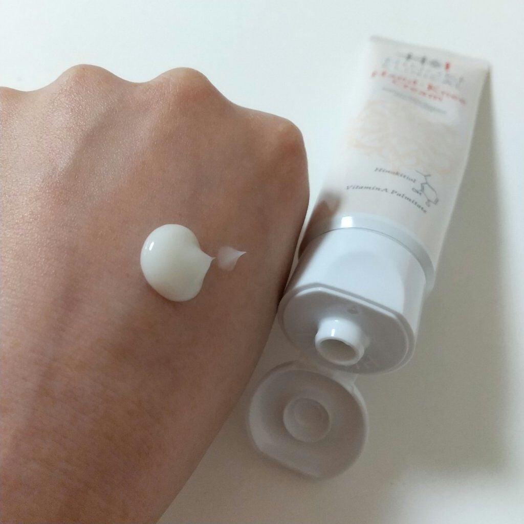 ヒノキハンド・ニークリーム/ヒノキ肌粧品/ハンドクリームを使ったクチコミ(2枚目)