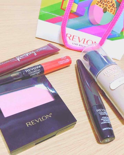 ラッキーバッグ2020/REVLON/メイクアップキットを使ったクチコミ(2枚目)