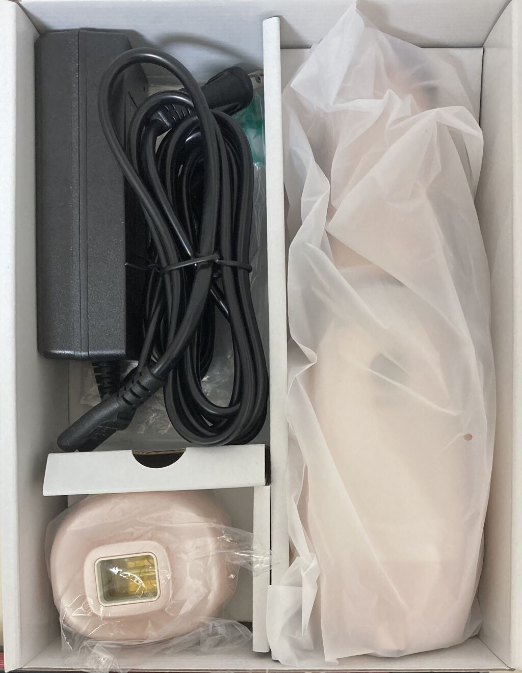 YA-MAN TOKYO JAPAN レイボーテ Rフラッシュ プラスのクチコミ「光脱毛器購入✨

ついに念願の光脱毛器を購入しました👏

私は、かなり毛深く、特に腕が、2mm.....」（3枚目）