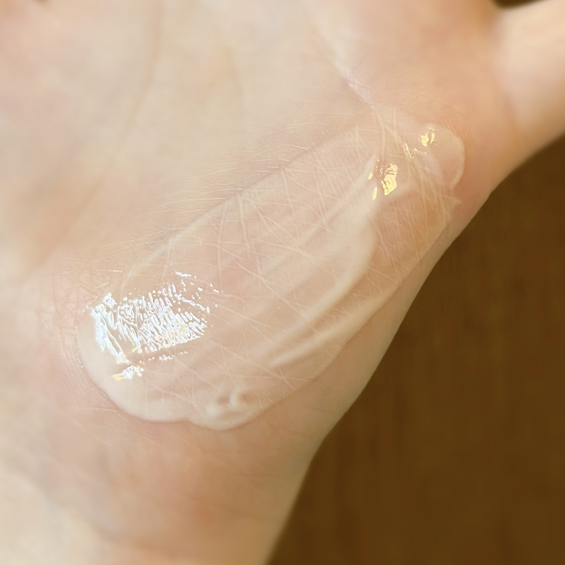 ダルバ ウォータフル エッセンス サンクリーム/ダルバ/日焼け止めクリームを使ったクチコミ（3枚目）