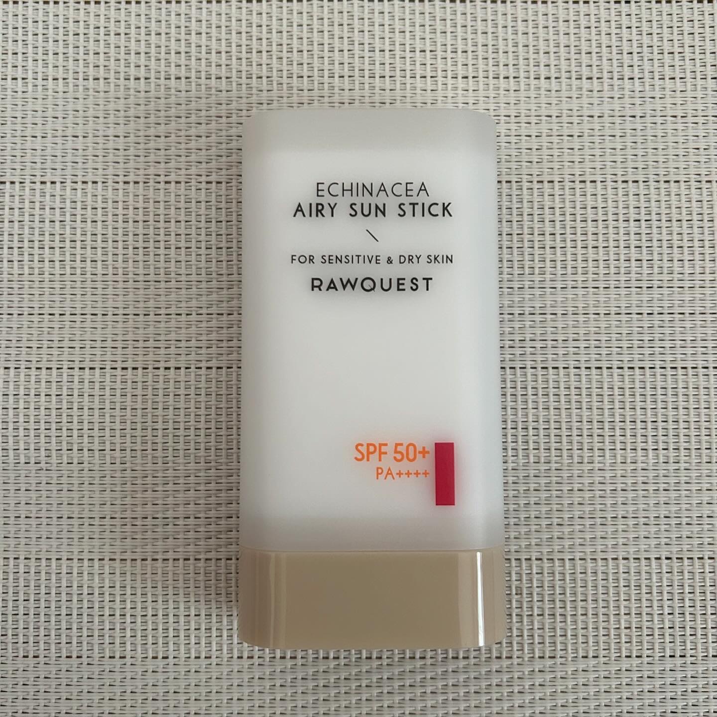 エネキシア　エアリーサンスティック/RAWQUEST/日焼け止めスティックを使ったクチコミ（1枚目）