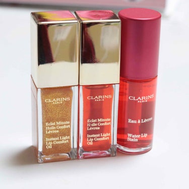 記録用

CLARINS

コンフォートリップオイル

#05 タンジェリン
ちょっとだけ定着するオレンジ
お菓子みたいな甘い香り

#07 ハニーグラム
赤リップに重ねるのが好き
ぎっしりラメが可愛い