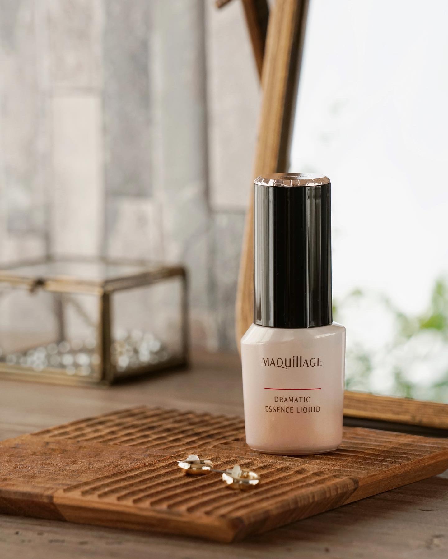 ドラマティックエッセンスリキッド/マキアージュ/リキッドファンデーションを使ったクチコミ（1枚目）