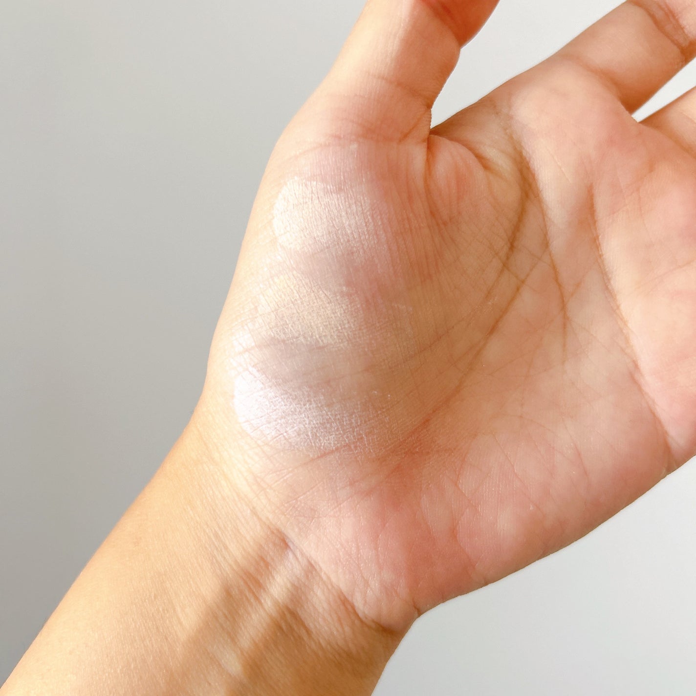 ザ・ブラーパウダーパクト/ABOUT TONE/プレストパウダーを使ったクチコミ(4枚目)