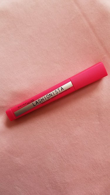 MAYBELLINE NEW YORK ラッシュニスタ Nのクチコミ「これはメイベリンニューヨークラッシュニスタＮのマスカラです！
お値段は1200円ぐらいでマスカ.....」（2枚目）