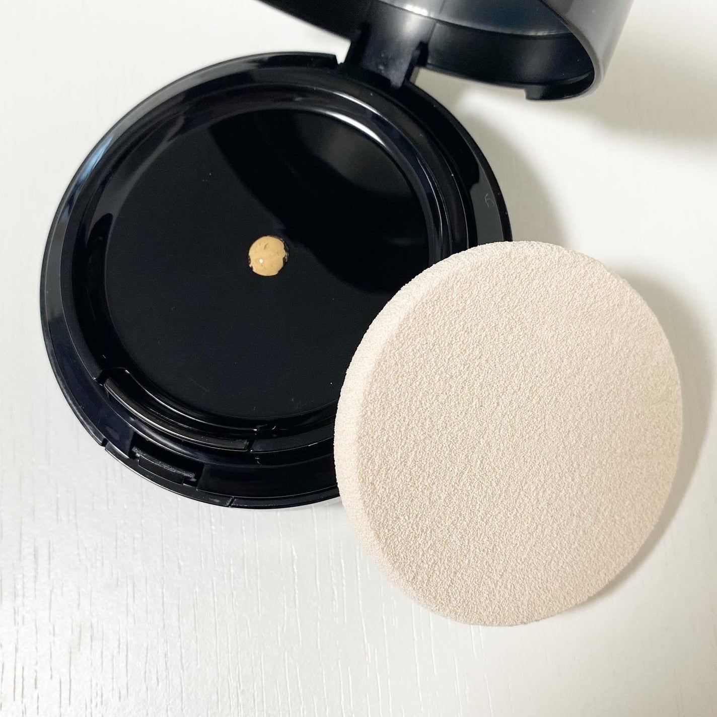 ミネラルリキッドリー ファンデーション SPF22 PA++/MiMC/リキッドファンデーションを使ったクチコミ(2枚目)