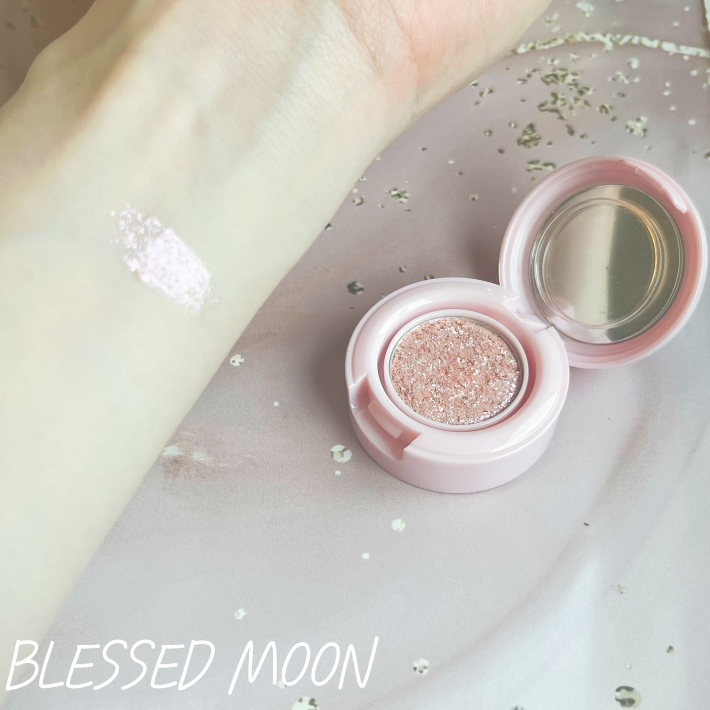ミニライクアシャドウ/BLESSED MOON/単色アイシャドウを使ったクチコミ(6枚目)