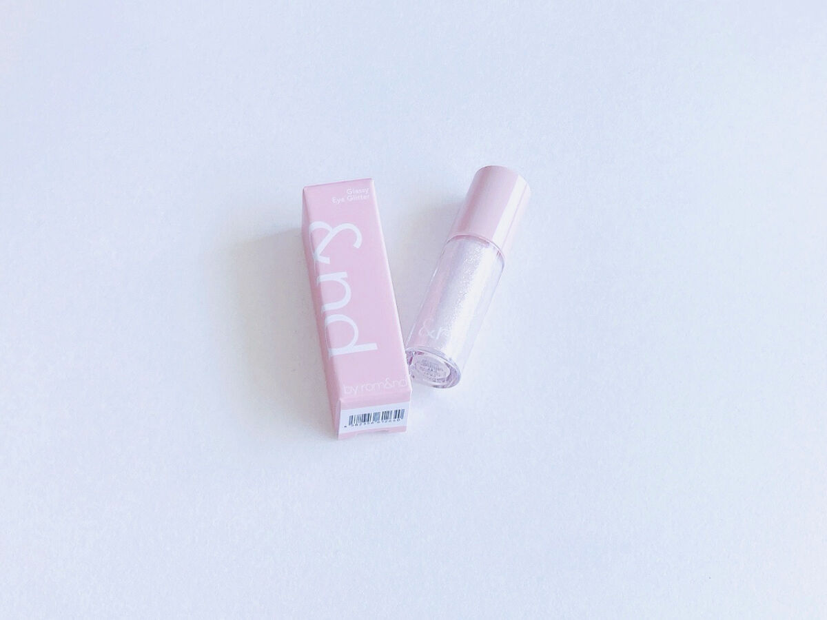 &nd by rom&nd  グラッシーアイグリッター
color  PK01 チェリーブロッサム



&nd by rom&ndのグリッターもゲットしました！

人気すぎてどこ行ってもなかったので奇跡でした（ ;  ; ）

グラッシー